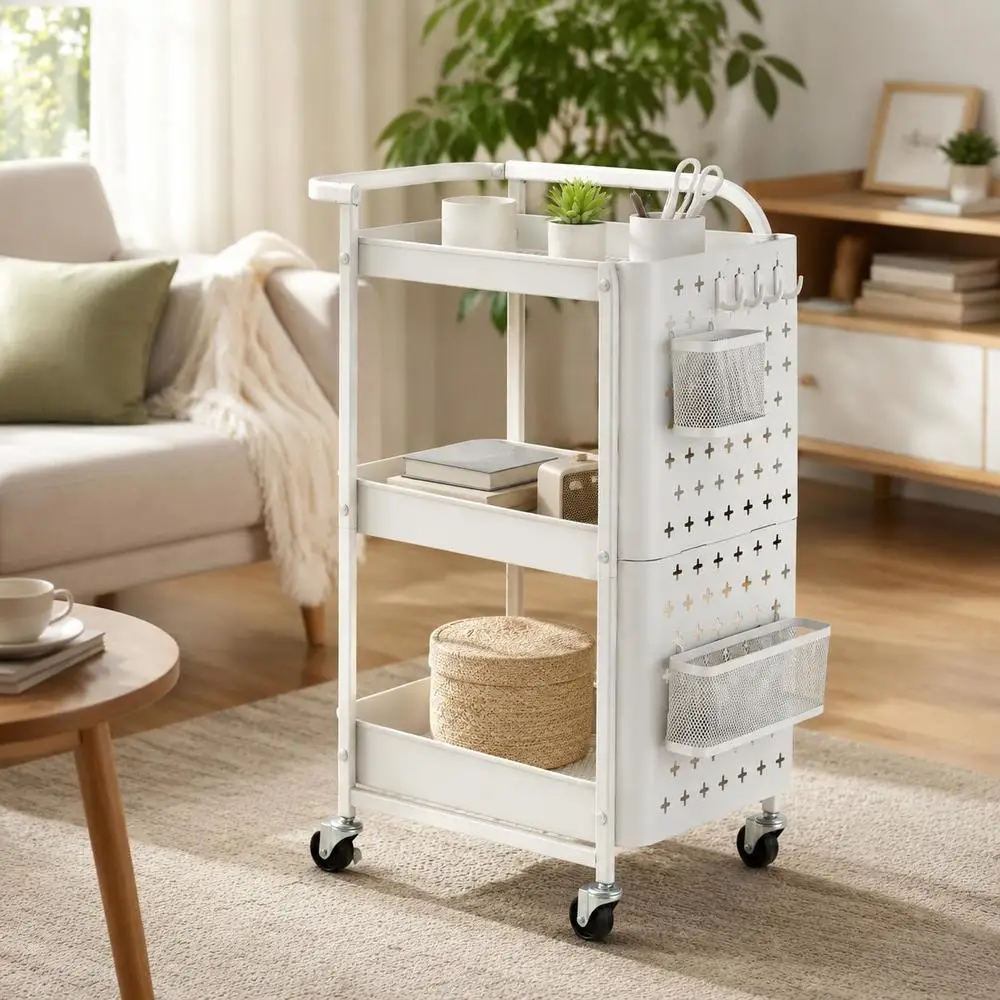 Chariot de rangement utilitaire à 3 niveaux avec panneau perforé et paniers DIY - Blanc, structure ouverte multi-niveaux pour une placement clair des articles quotidiens