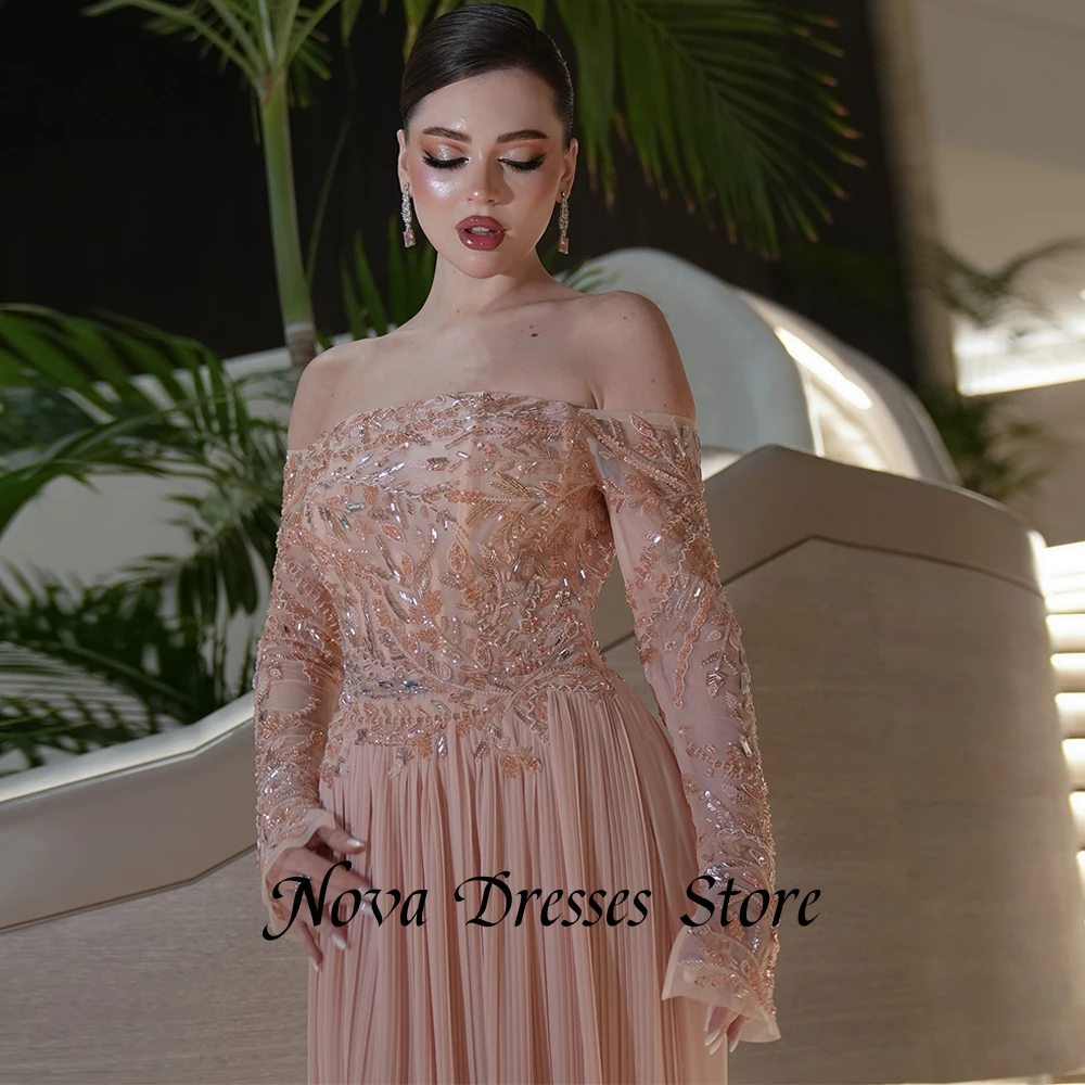 ロマンチックなシフォンセレブドレス カスタマイズされたクリスタルホームカミングドレス 豪華なビーズ装飾の女性用イブニングドレス レースアップバック付き