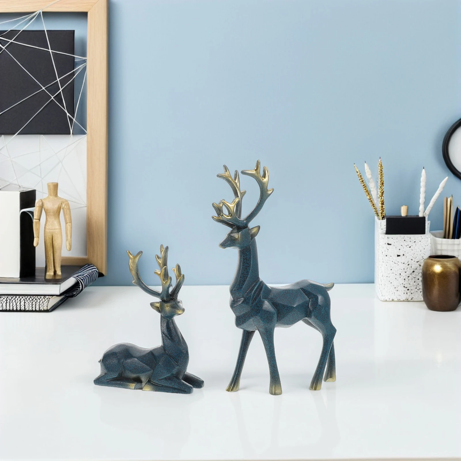

2 шт. фигурки оленей, современные смоляные рождественские украшения в виде лося, украшения для стола, спальни, офиса, гостиной, декор
