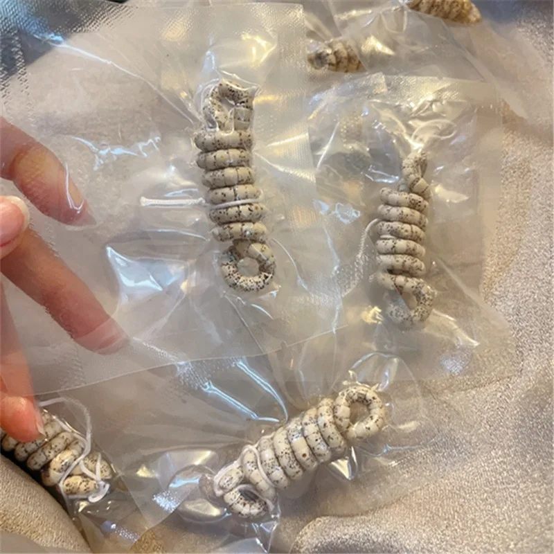 

Natural Moon Bodhi Pig Intestine Bracelet Need To Be Worn By Yourself Approximately 6Mm