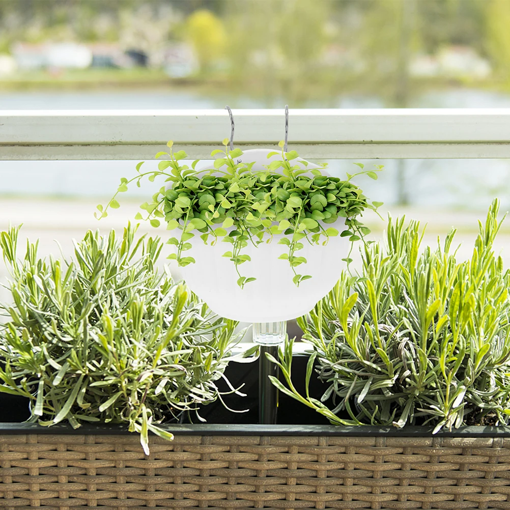 

4 Sets Wall-mounted Hanging Flower Pots White Small with Hook Resin Planter Balcony Garden Easy to Hang Indoors Outdoors Plant