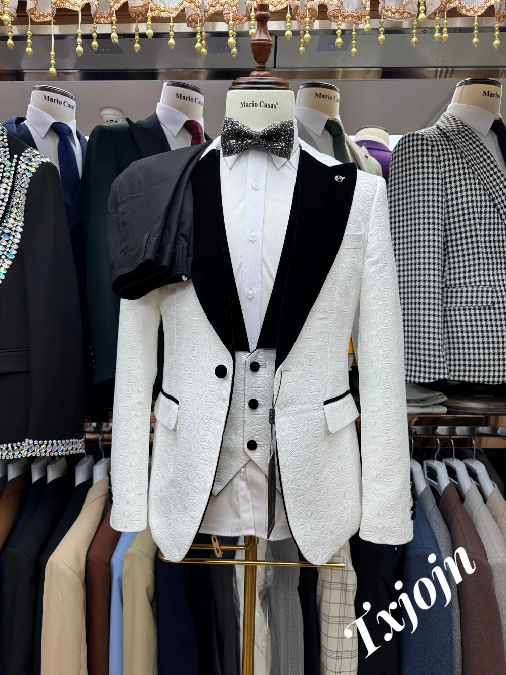 

Роскошный жаккардовый однобортный мужской комплект из 3 предметов 2025 Элегантный пиджак Жилет Костюм Повседневный комплект для выпускного вечера Свадебный комплект для свадьбы Жениха Cu