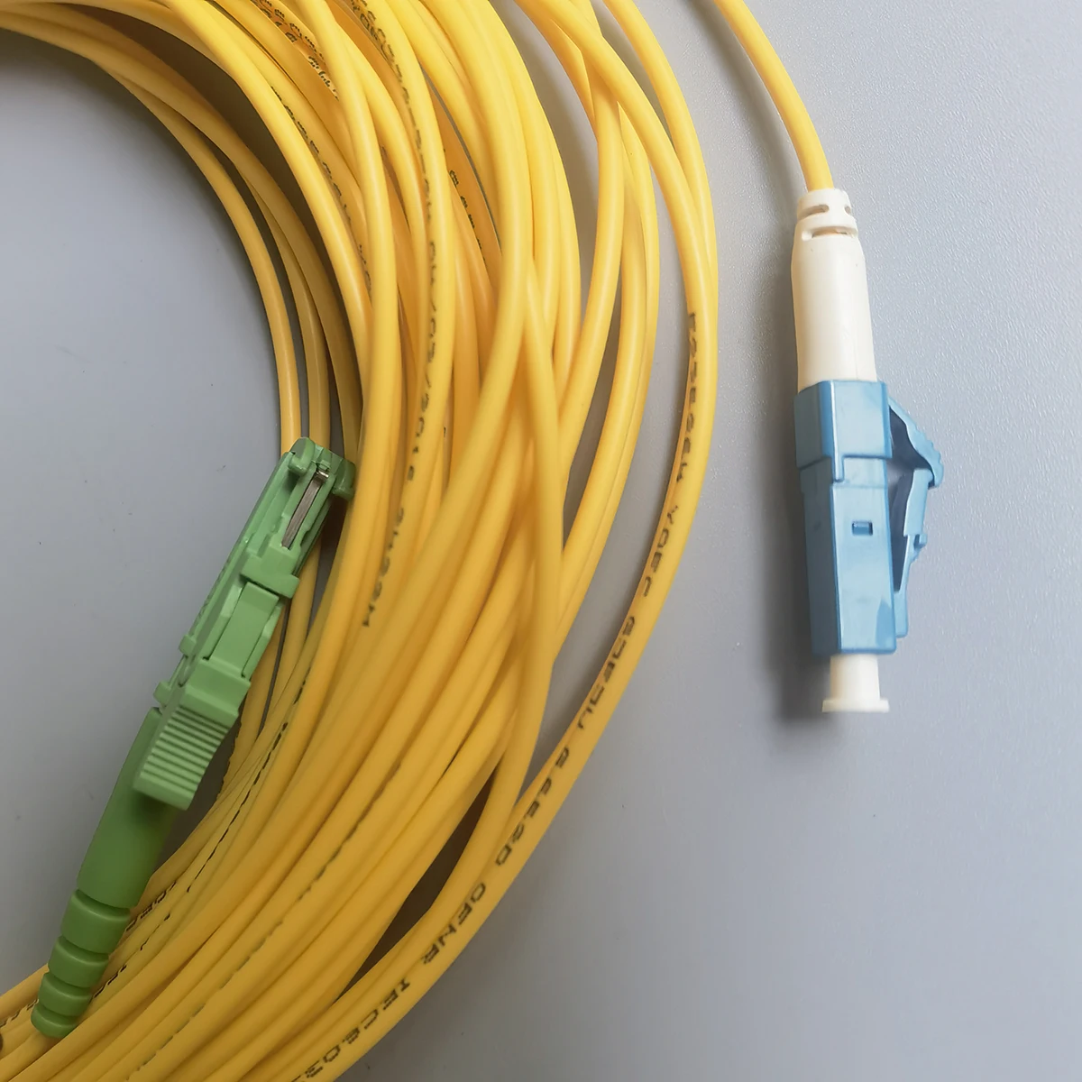 Fiber Optic Extension Cable FTTH 2.0mm E2000/APC-LC/PC 2M/3M/20M Single Mode G652D Fibra Optica Patch Cord Cable Fibra Optica
