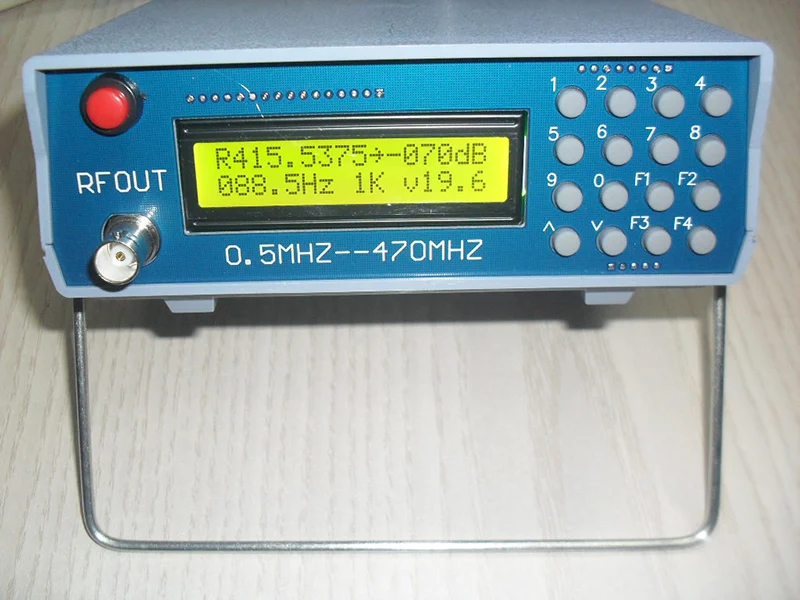 

High Frequency Signal Source RF Generator 0.5-470MHz FM Sensitivity Test of Frequency Modulated Interphone