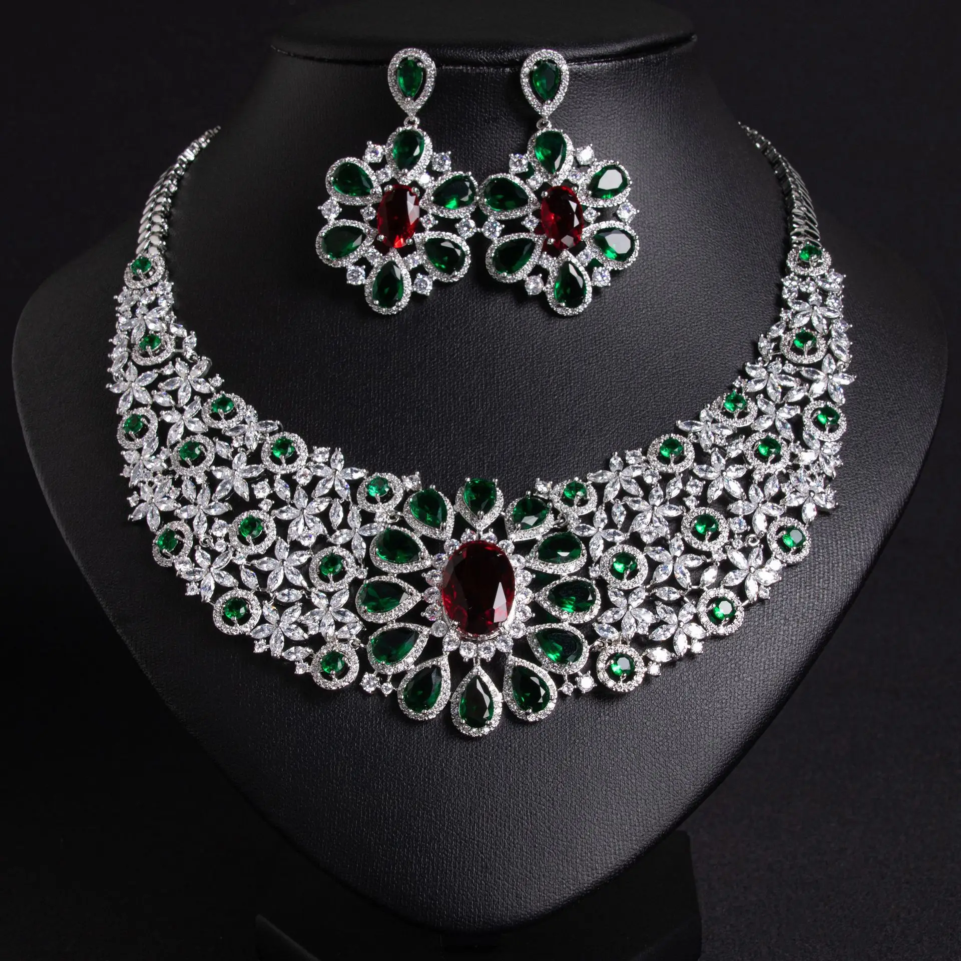 

New Ladies Zirconia Jewellery Set Exaggerated Vintage Flower Necklace Earrings Set Summer Event Prom Wedding Party