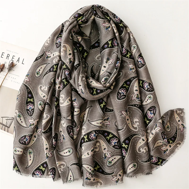 Vintage ethnic green paisley print scarf for women autumn original luxury brands muslim hijabs headscarves winter accessories