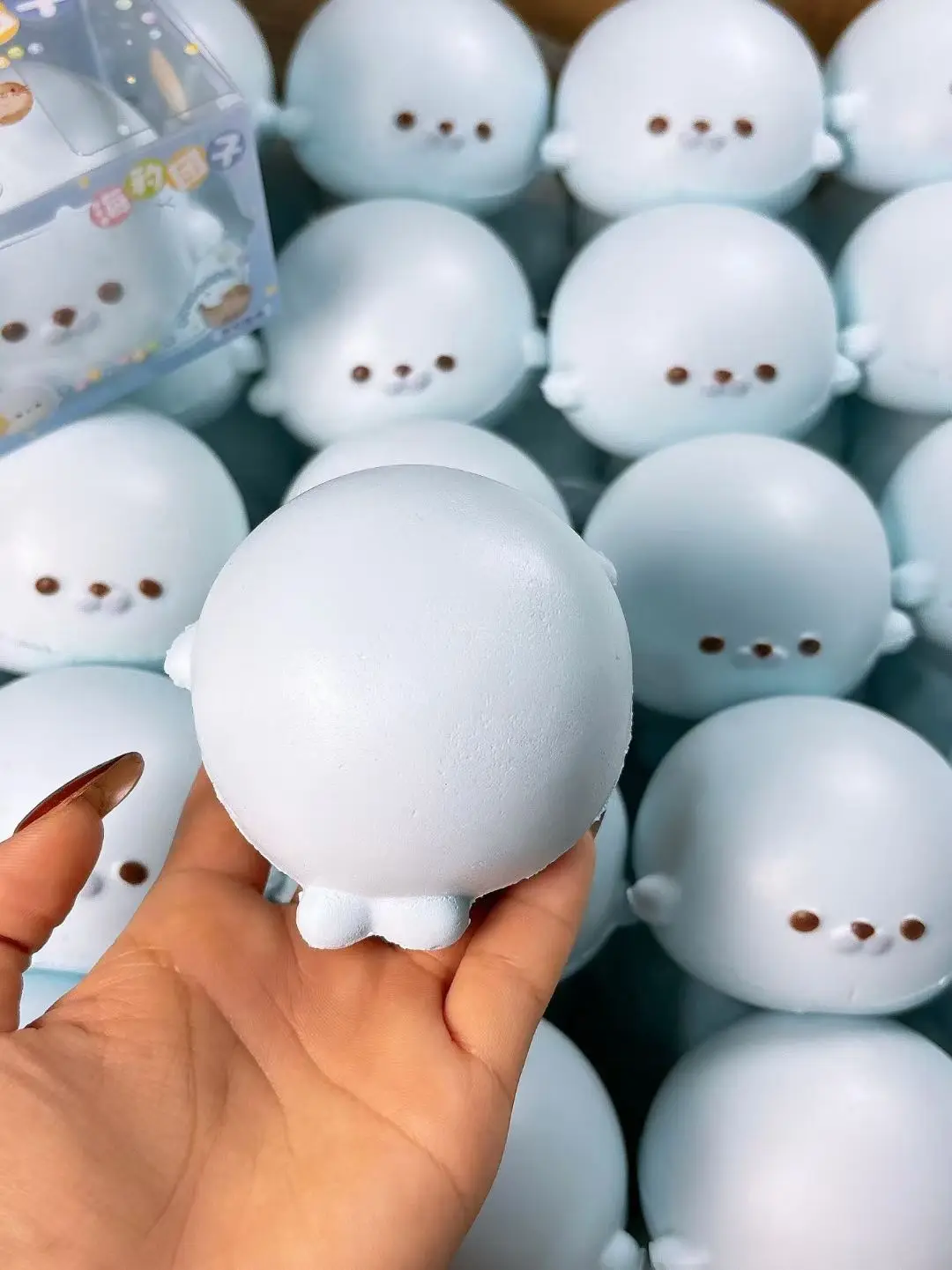 Heiß begehrter, sofort lieferbarer Hachimi Neuer Blauer Kleiner Robbe Squishy – Langsam rückfederndes, weiches Spielzeug für Büro-Stressabbau, Desktop-Spielzeug, kleines Geschenk – Detail 3