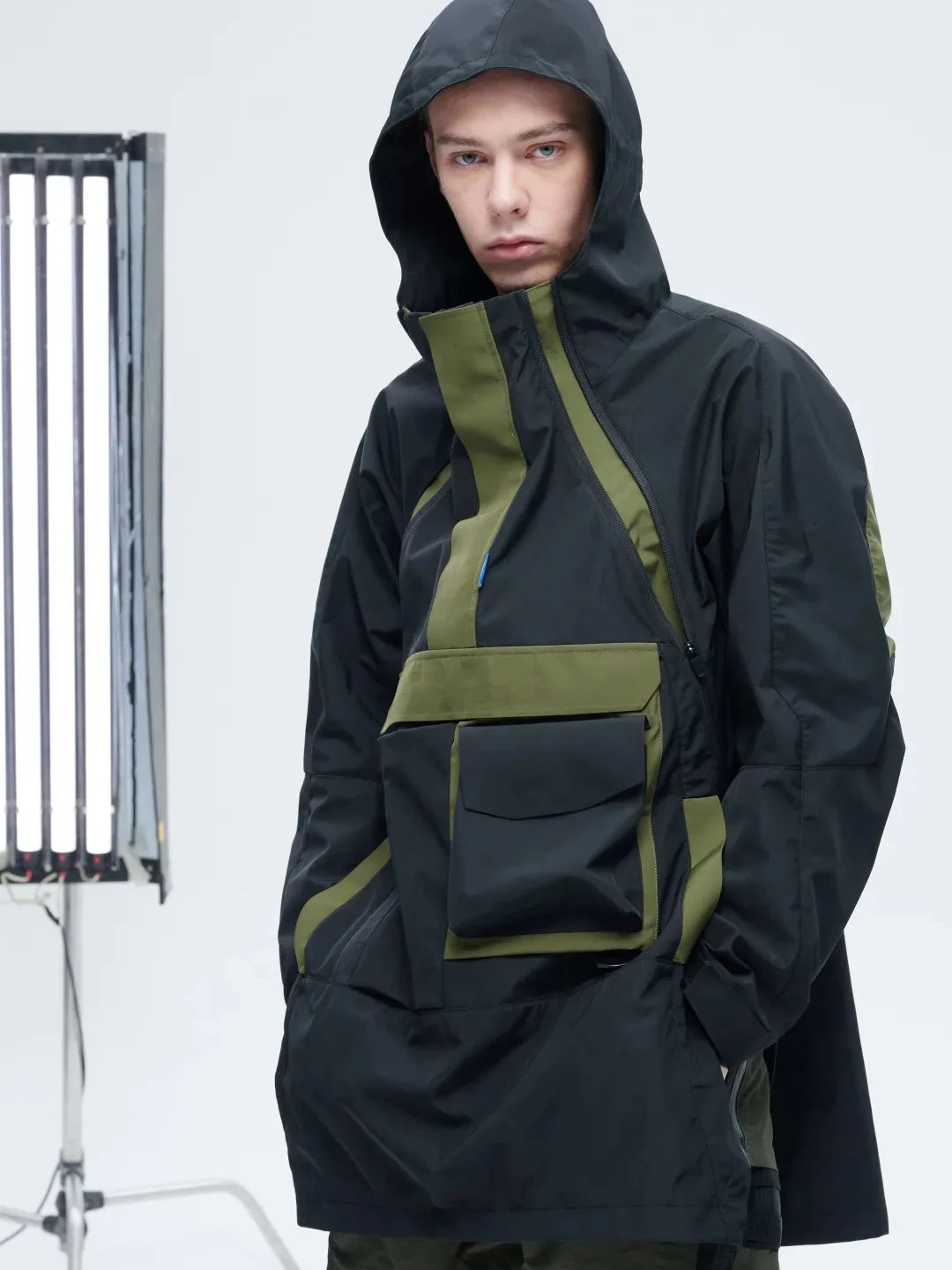 

REINDEE LUSION 21FW 0146 ВОДОНЕПРОНИЦАЕМЫЙ HARDSHELL КУРТКА deconstructed łączenie techwear Storm Куртки пальто средней длины