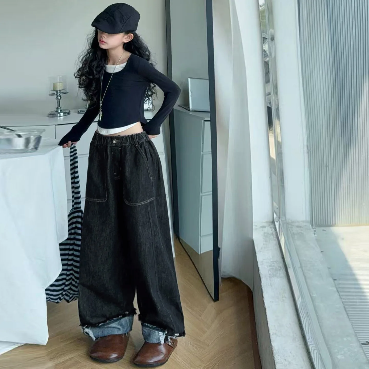 

Korean Children Girls Two-piece Outfit Autumn Junior Girls Patchwork Round Neck T-shirt Kids Girls Wide Leg Jean 5-14Y Girls Set