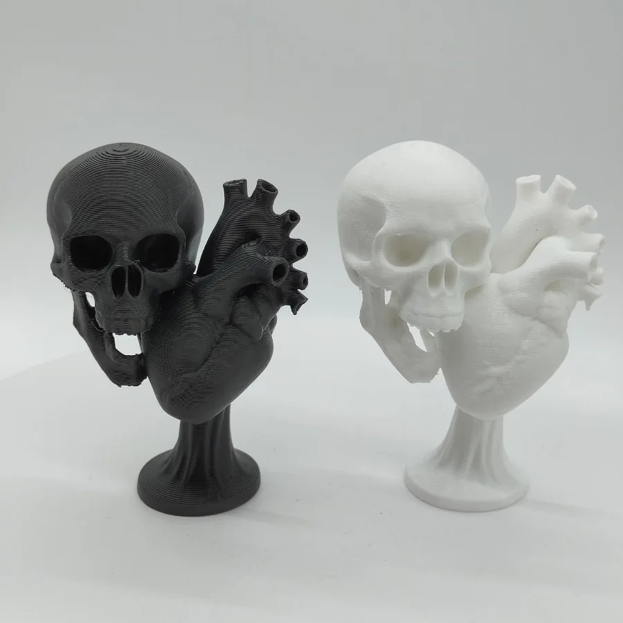 Heart-shaped plastic skull statue, 3D printed skull decorative item, human skull model, indoor home decoration