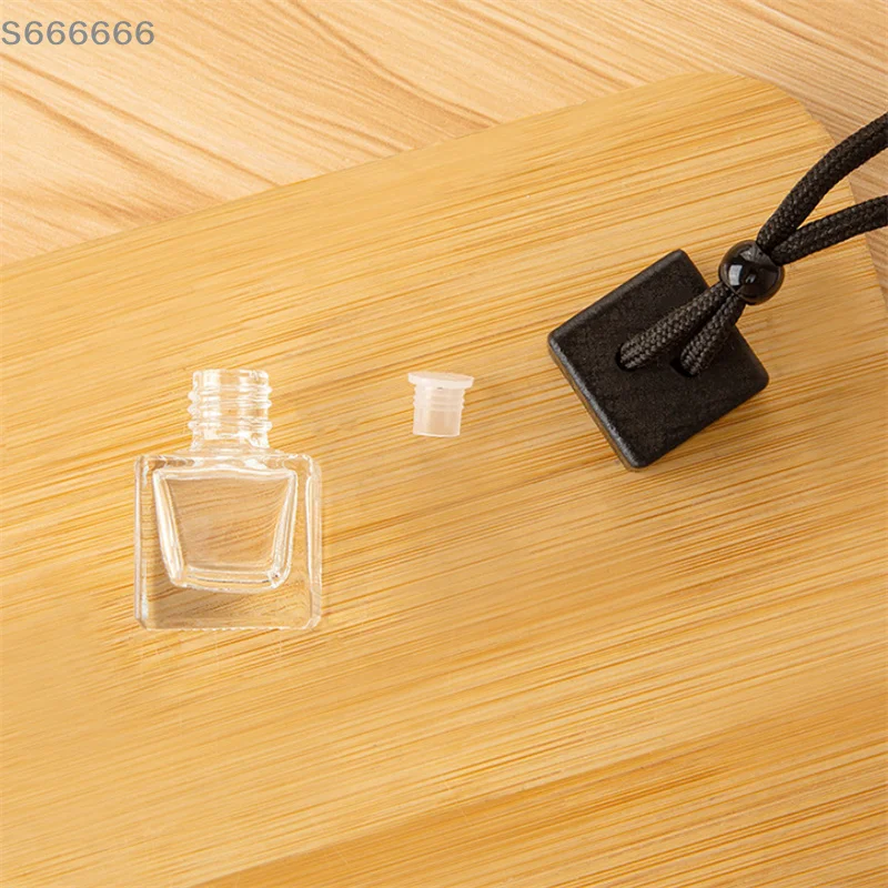 

Air Freshener Scent Perfume Bottle Ornament Black Cap Empty Dyed Square Bottle for Automobile Fragran Car Essential Oil Diffuser