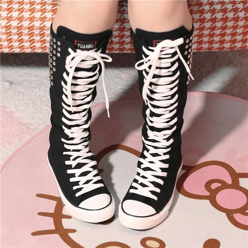 New Ladies High-top Rivet Plus Size Canvas Shoes High-quality Ladies Outdoor Non-slip and Breathable Casual Shoes Women's Shoes
