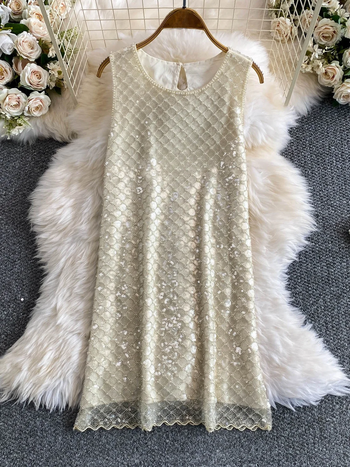 

Elegant round Neck Beaded Sequin Dress Women's Vintage Style Mesh Straight Tube Gown Long Skirt Commute Spring Summer