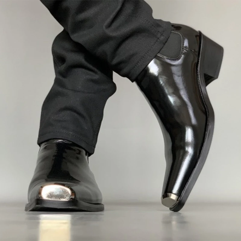 

Men's Chelsea Boots New Fashionable and Personalized Metal Square Toe Design with Raised Thick Sole and Sleeve Short Boots