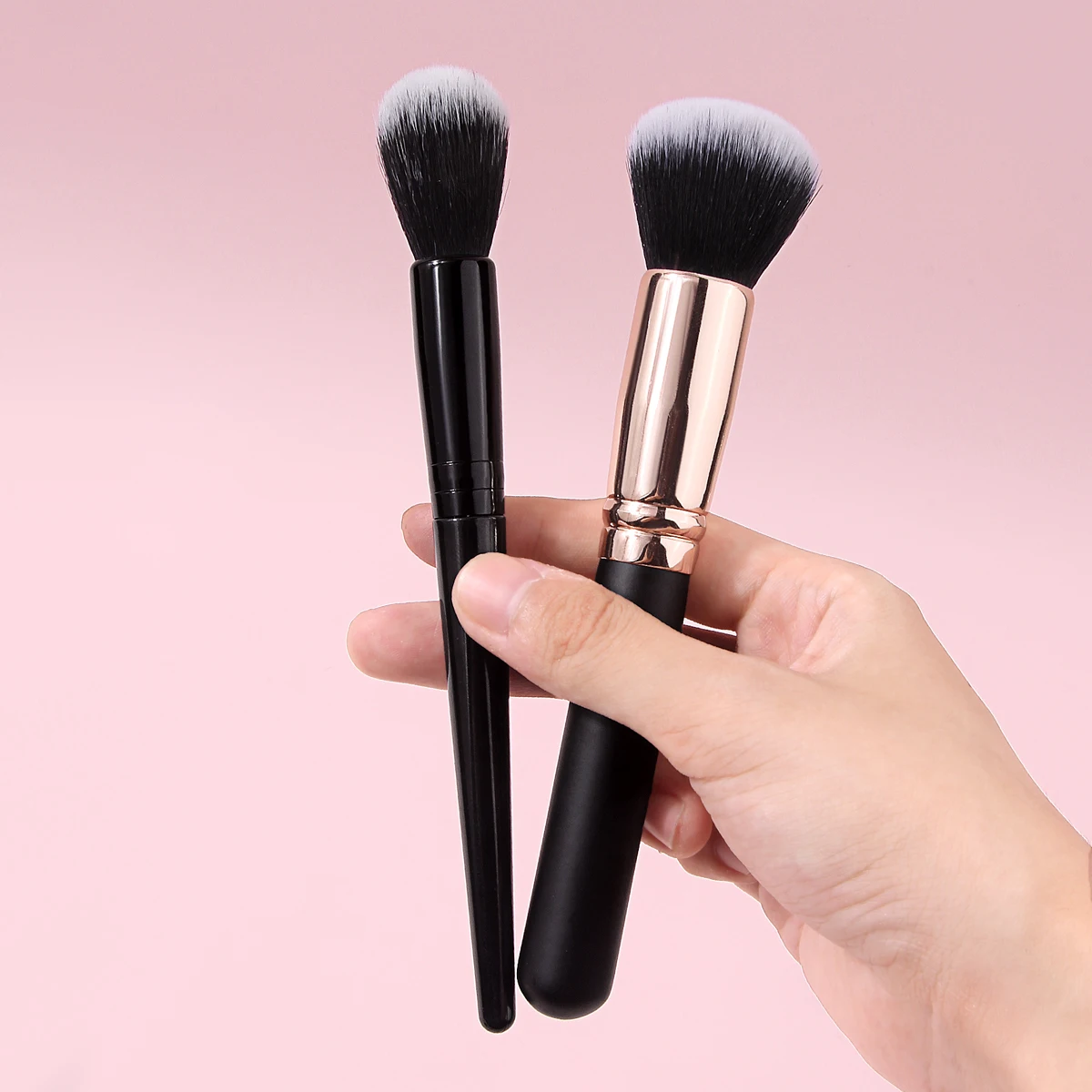 2Pcs Professional Makeup Brushes Set Soft Synthetic Cosmetic Brushes for Powder Blush Foundation Contour Face Make Up Tools Blac