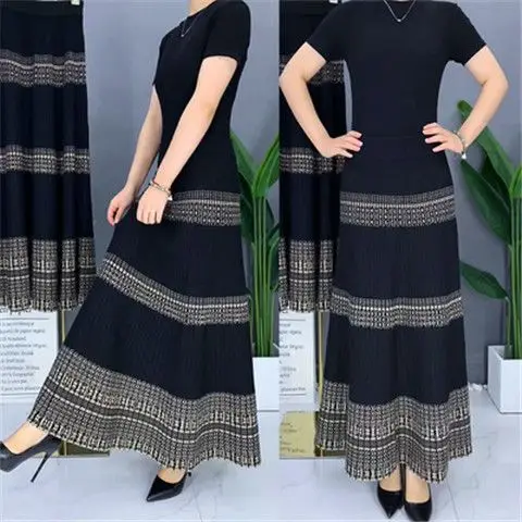 Autumn and Winter Thickened Knitted Skirt for Women High-waisted Elastic Striped Stitching Ethnic Style Mom Dancing Skirt