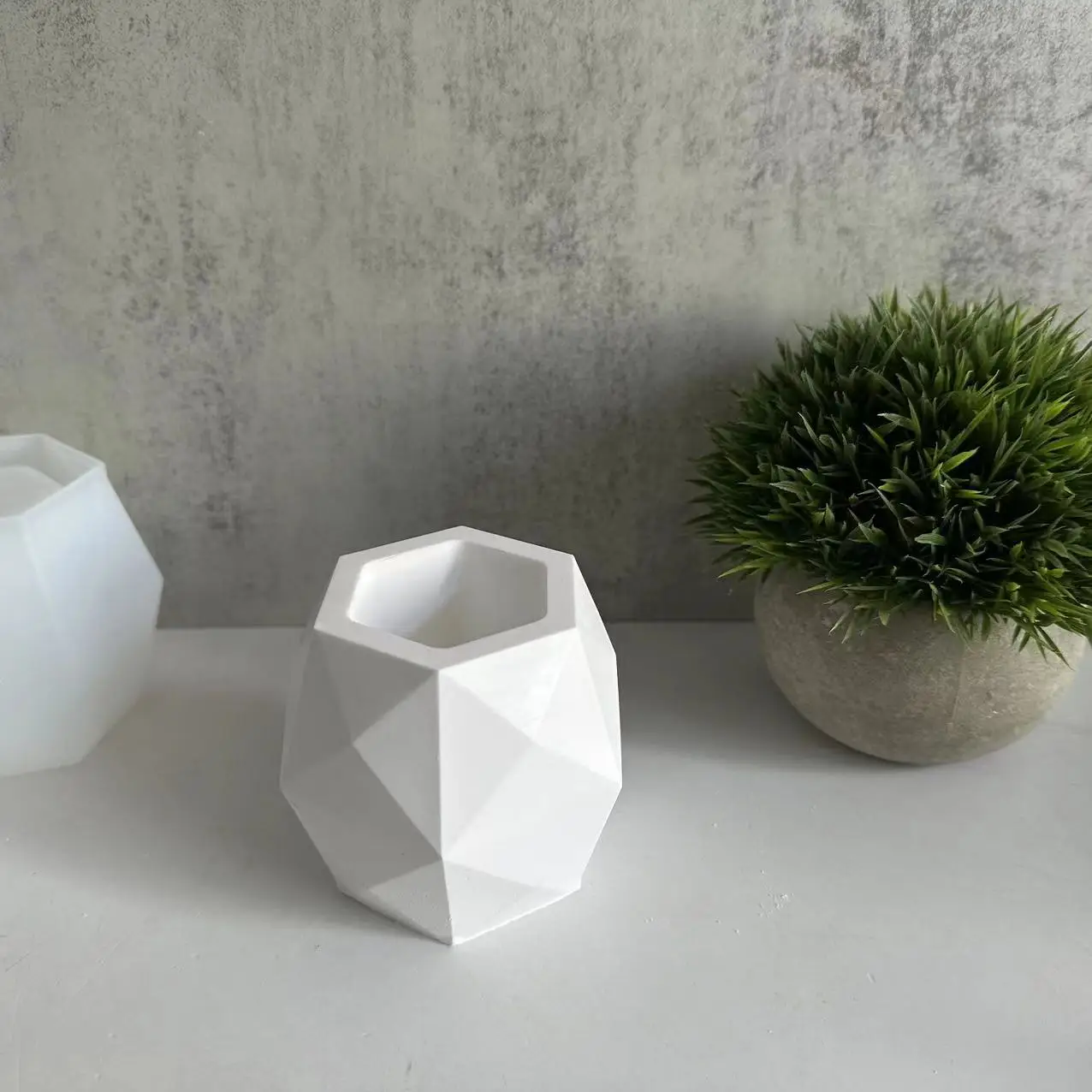 Polygonal Diamond Succulent Flower pot Silicone Mold Pen Holder Candle Cup Plaster Glue Mold Home Decoration