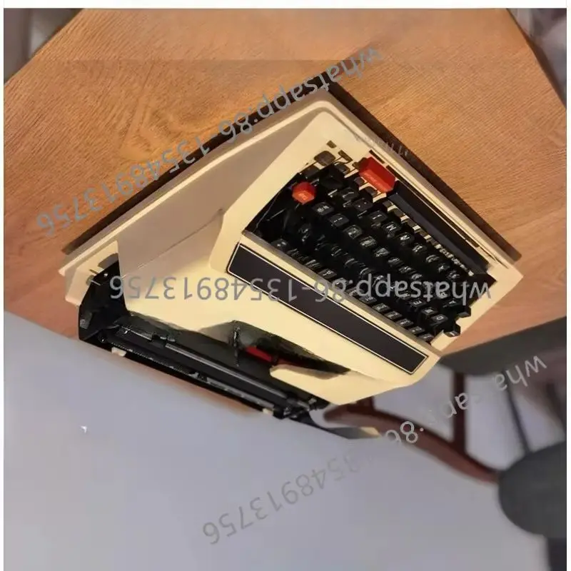 Typewriter White English Mechanical 1980S Normal Use Retro Literary Gifts Medieval Old Things Factory Direct Sales