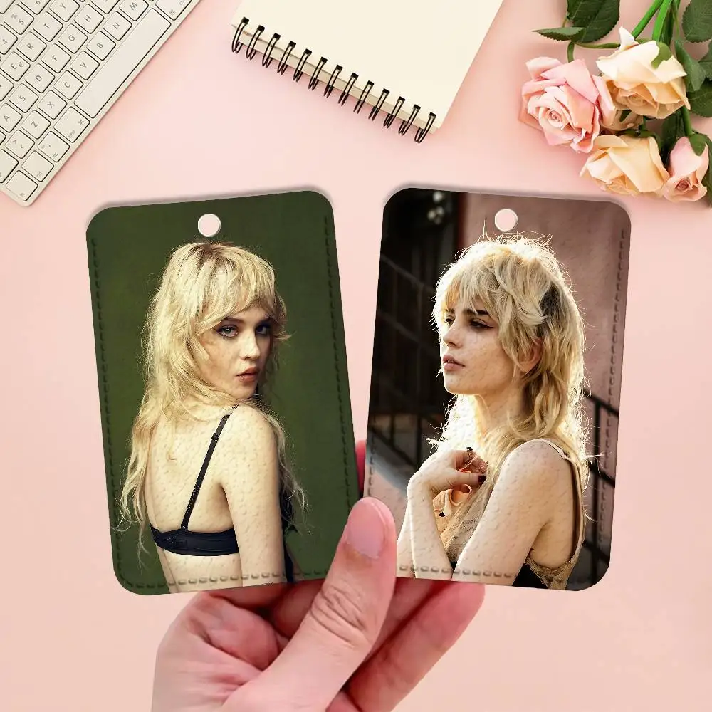 Actor S-Sophie T-Thatcher Premium PU Leather Card for Daily Use Holder Card Case with Metal Carabiner Customizable Design