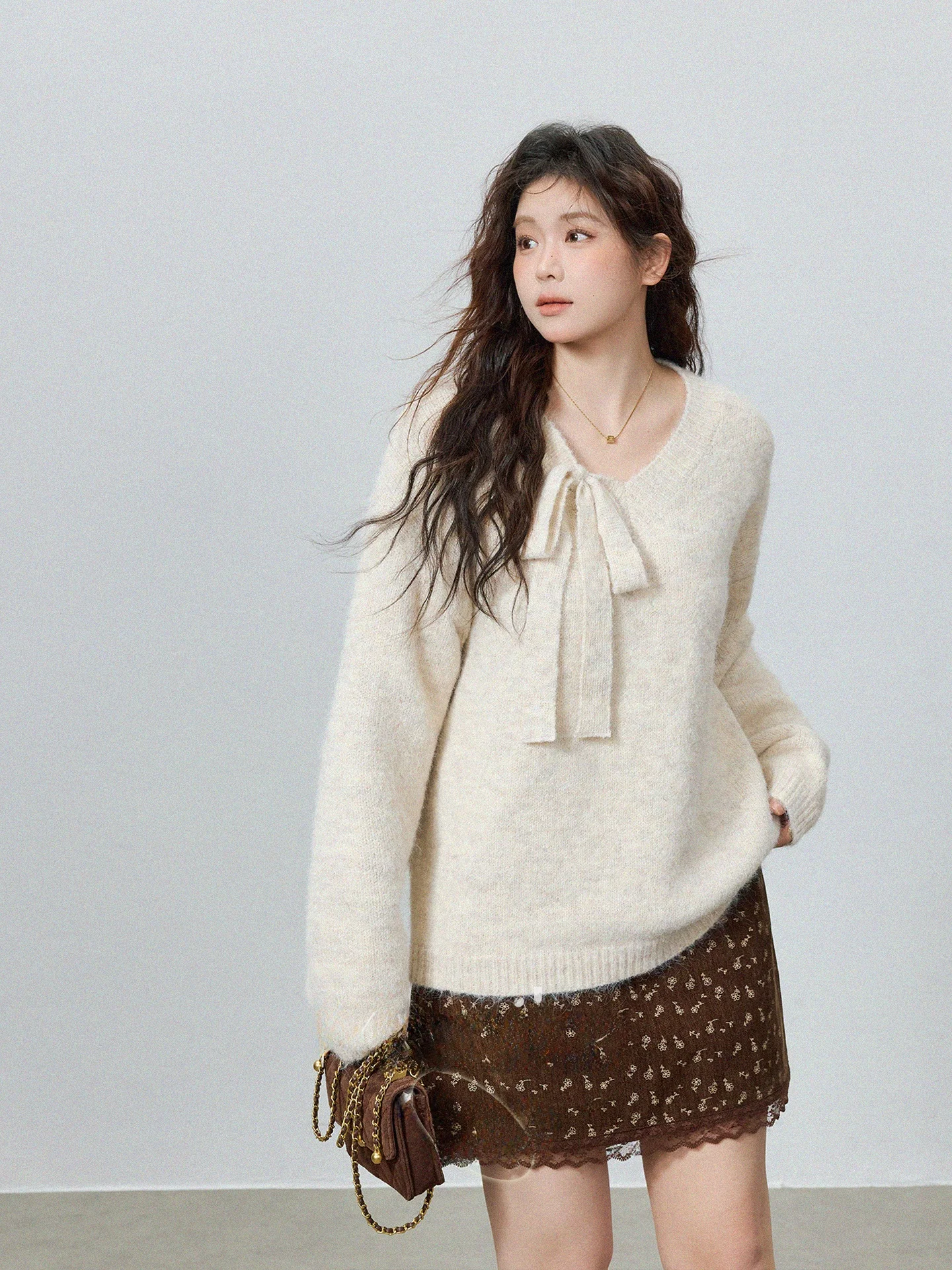 

Новый женский повседневный длинный свитер оверсайз из трикотажа с кружевом и узлом, свободного кроя, нежный, 2025 год