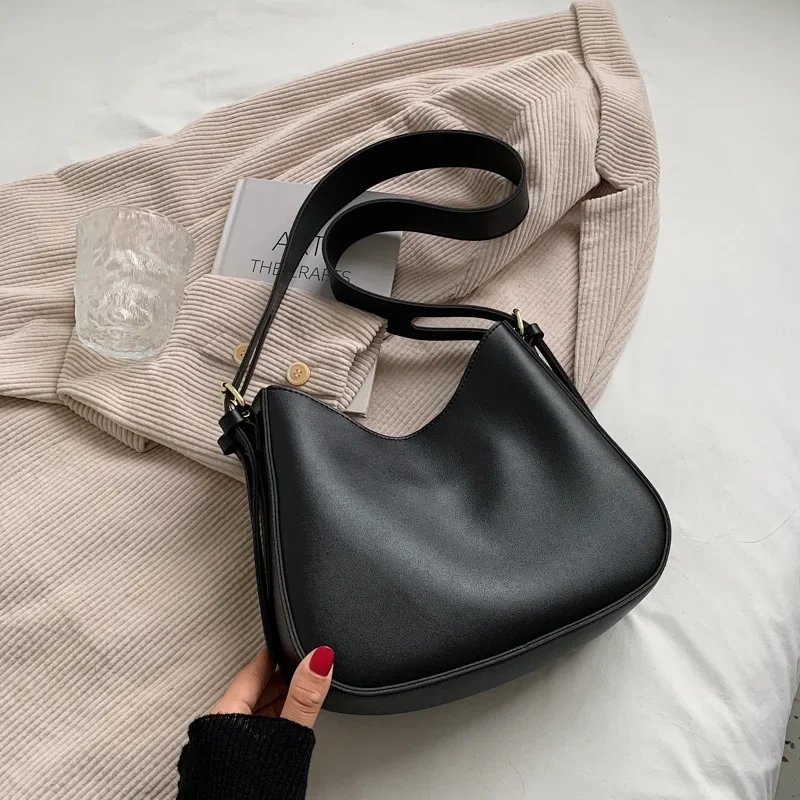 Bolsa de ombro retrô para mulheres, bolsa crossbody, grande capacidade, nova moda