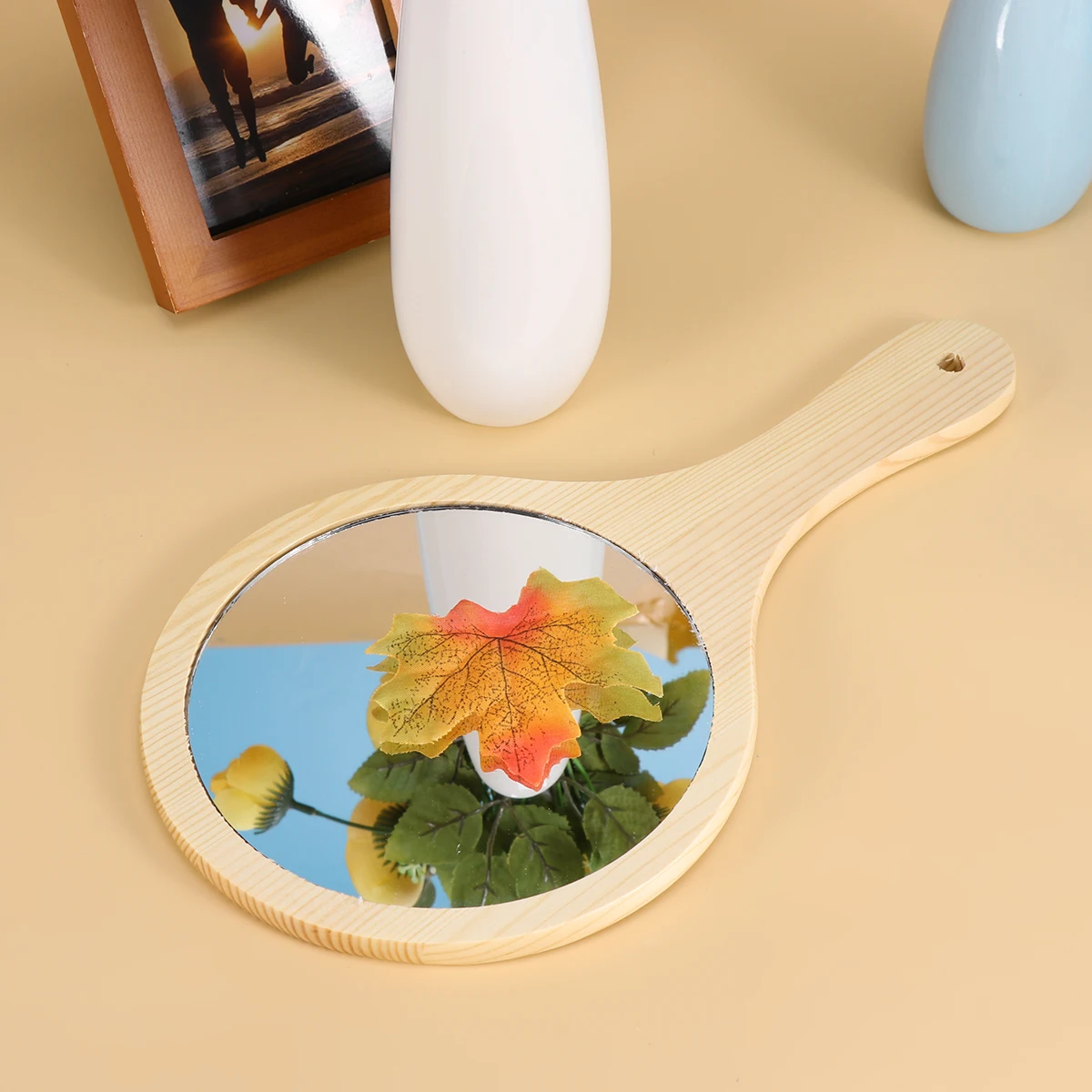 

Wooden Handle Vanity Mirror Make up for Women Handheld Salon Small Mirrors Makeup
