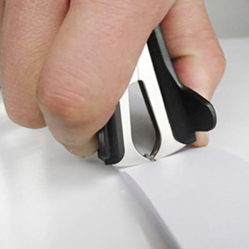 6Pcs Handheld Staple Remover All Iron Core with Plastic Cap Fast Safe Staple Extraction Tool for Documents Wood Fabric