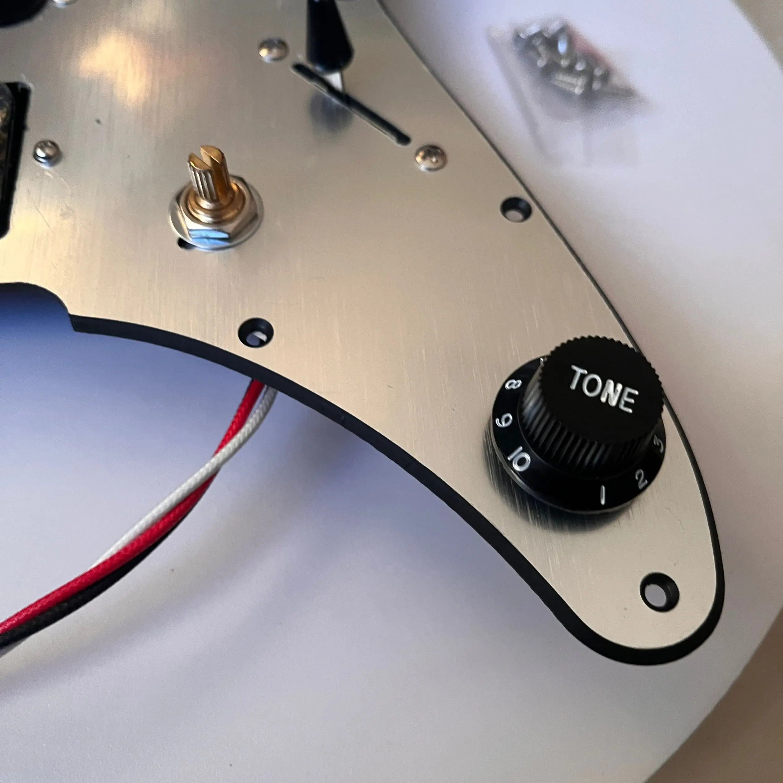 Upgrade Loaded Prewired HSH Pickguard Black Humbucker Pickups set Harness for Guitar Professional Guitar Parts