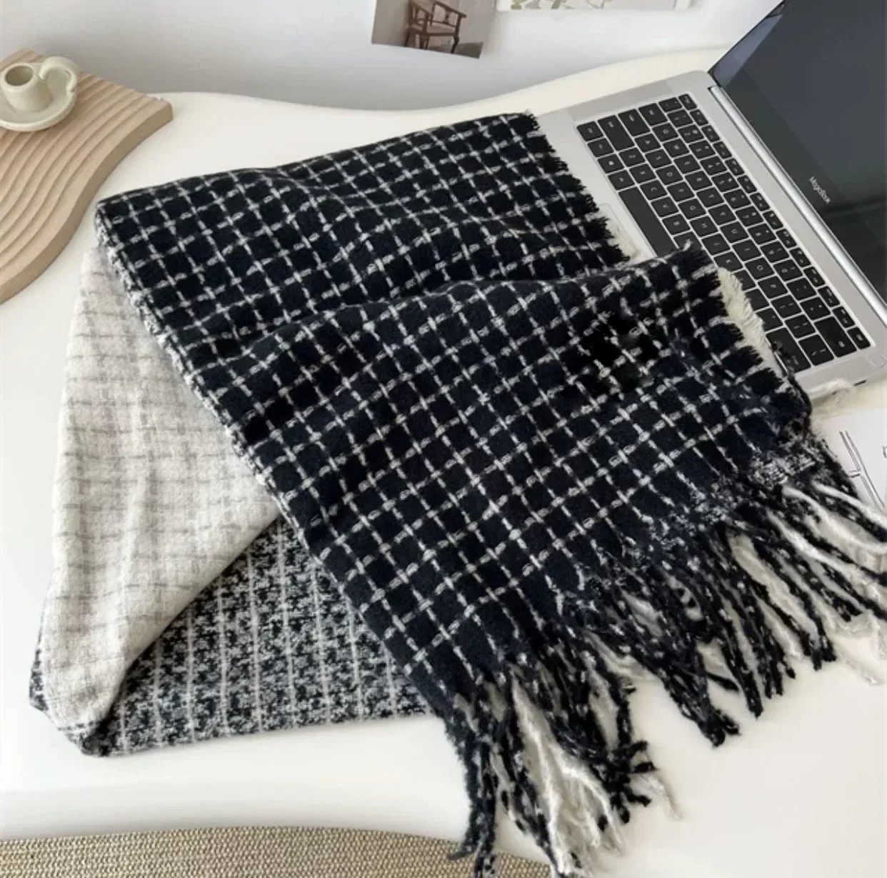 New Arrivals Double-sided Checkered Thin Tassels Comfortable Scarf Imitating Cashmere Retro Outdoor Keep Warm Shawl Men Women