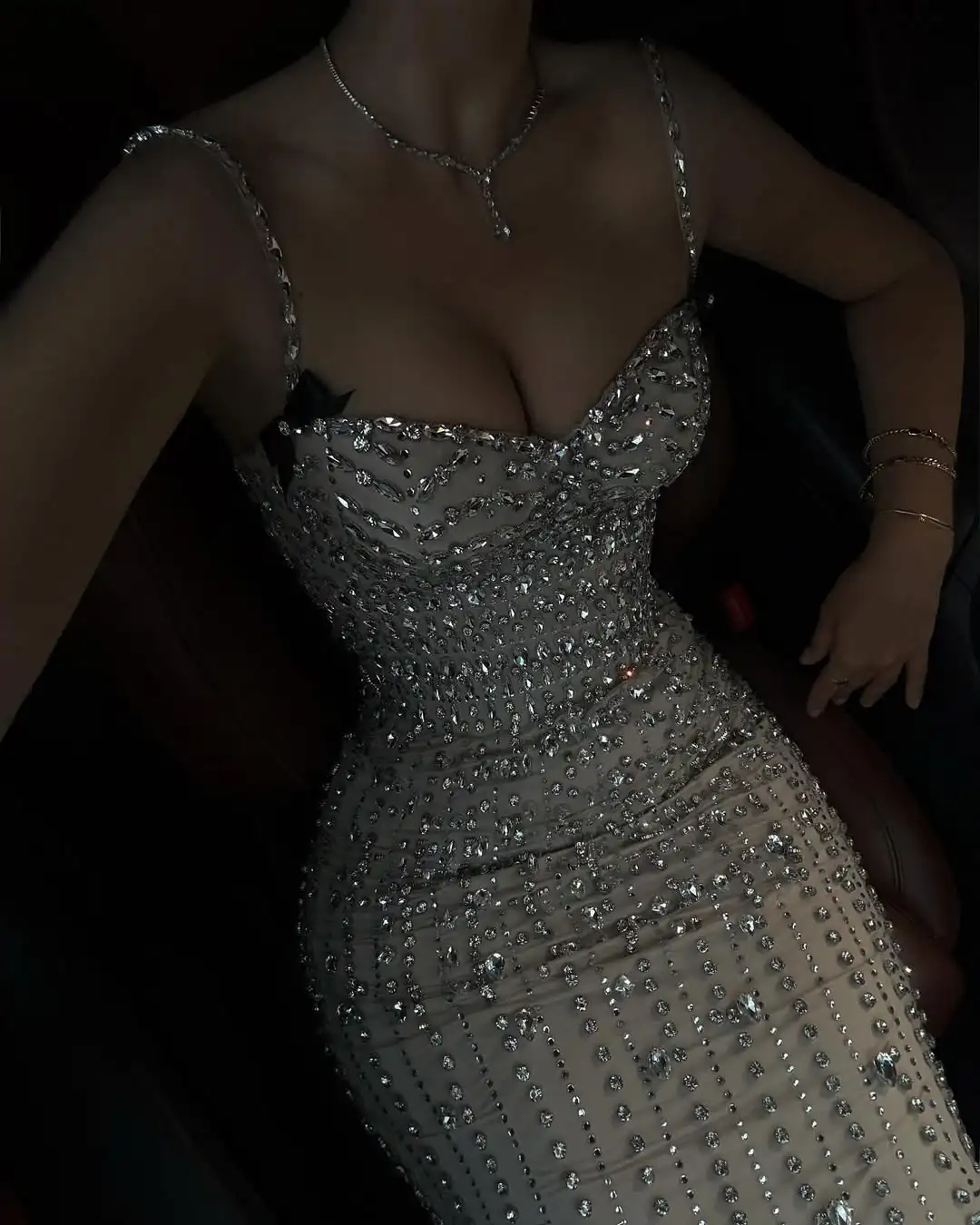 

Ofherown Rhinestone Mermaid Prom Dresses Spaghetti Straps Crystal Evening Gown with Black Bow Luxury Dubai Beading Party Vestido