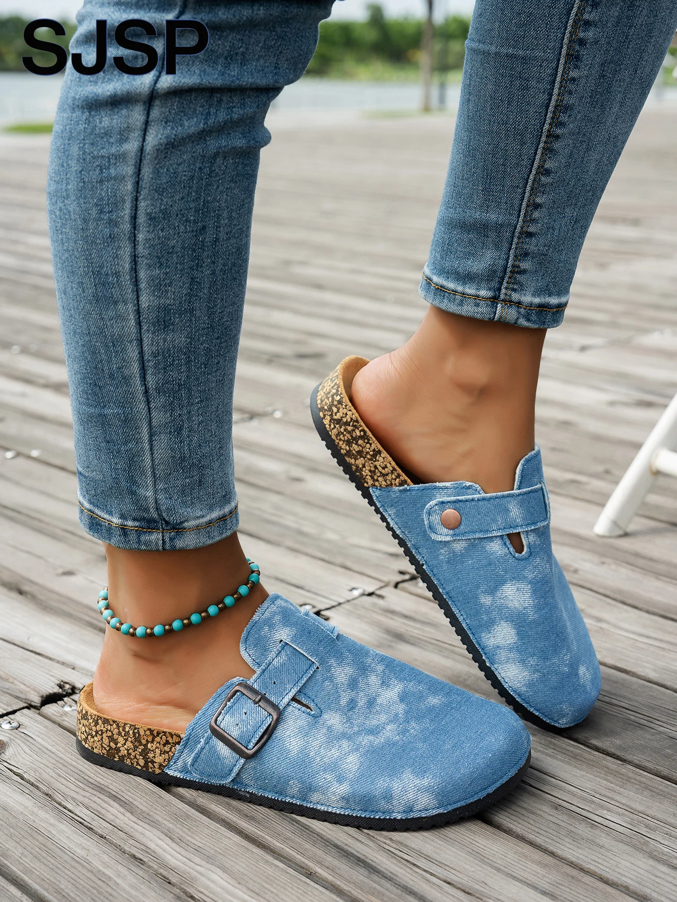 Thumbnail 3 - #79 Best Canvas Shoes to Buy In 2026