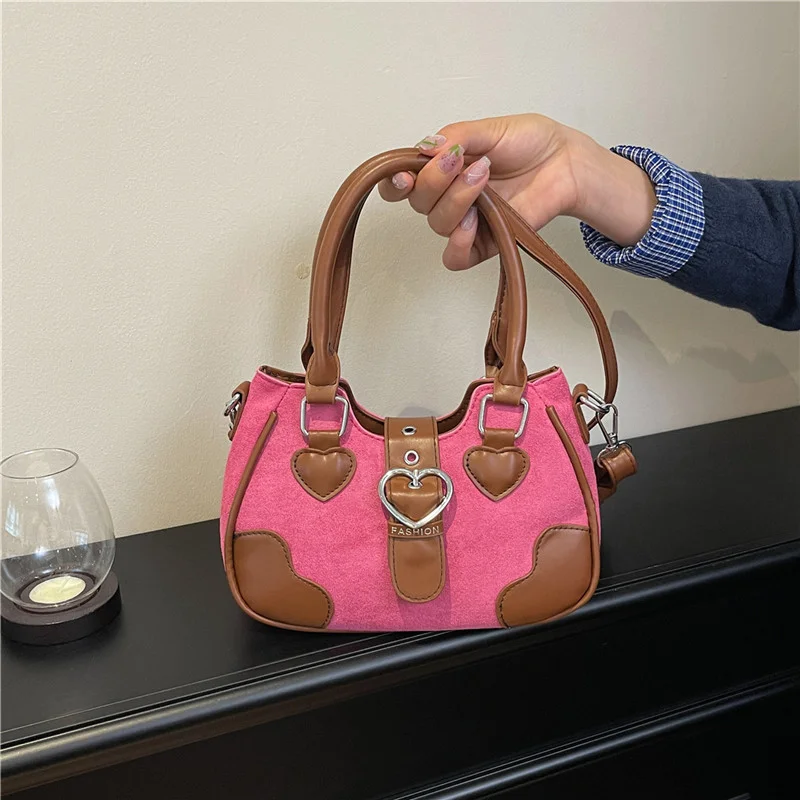 

Популярная женская сумка, простая маленькая квадратная сумка, осень 202, универсальная легкая роскошная повседневная сумка на плечо для поездок на работу