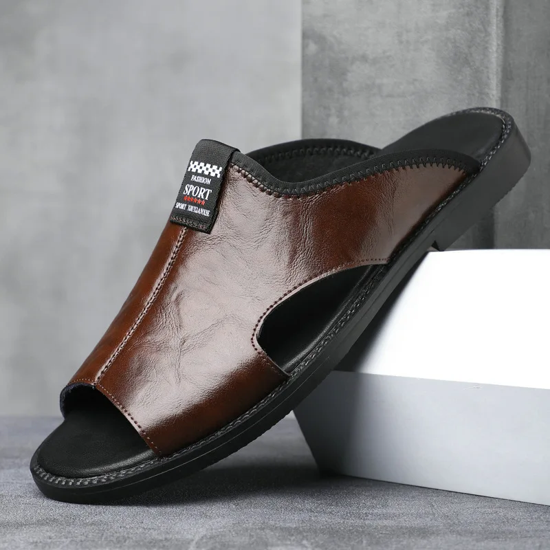 2025 Summer New Men Slippers Luxury Leather Men Sandals Comfortable Soft Sole Beach Shoes Fashion High Quality Men Flat Sandals