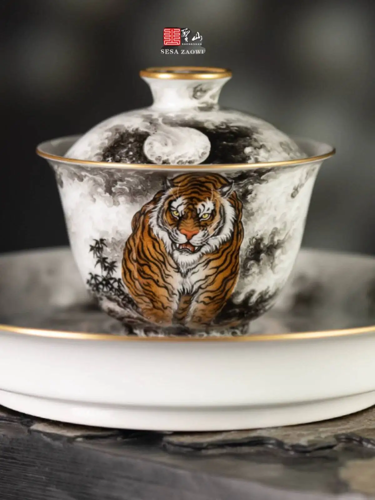 Holy Pastel Chinese-Style Tiger Roaring Mountain Forest Ceramic Jingdezhen Antique-Style Hand-Painted Gaiwan Tea Set