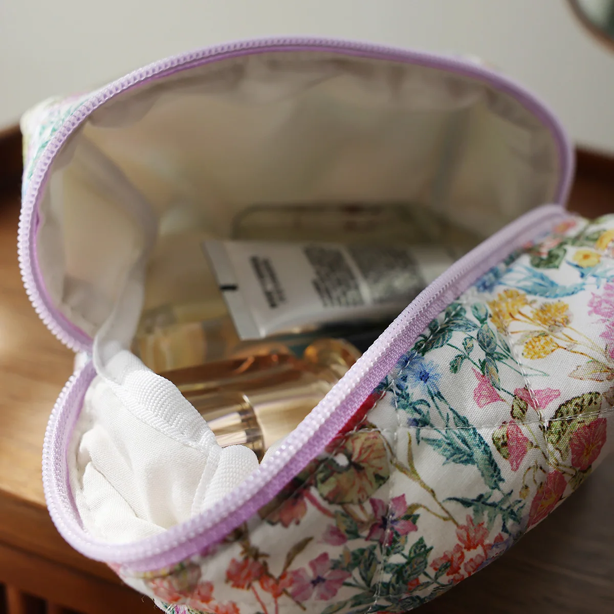 Portable cosmetic bag cute cartoon flower print toiletry bag travel supplies skin care storage bag multifunctional liner bag