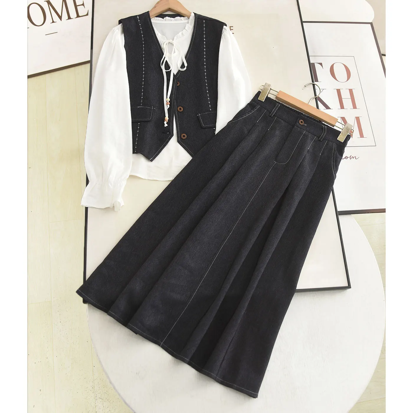 

Chic Three-Piece Set Korean Style Shirt with Wood Grain Denim Vest And Half Skirt Spring Fashion Women's Long Sleeve Shirt