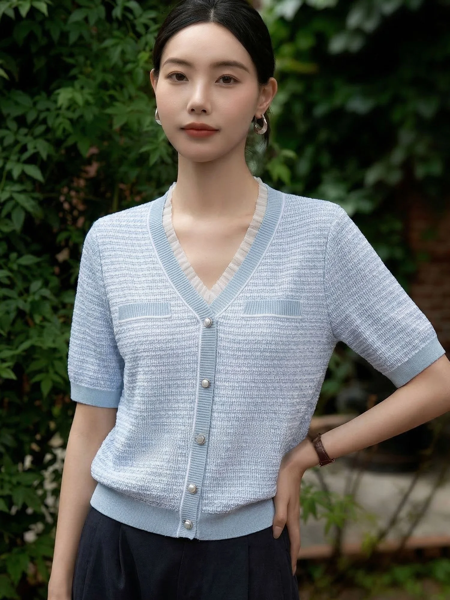 

Chic Simple Knitted Top Women Summer Fashion Slim Fit Casual Versatile Short Sleeve V-Neck Knitwear Soft Medium Thickness