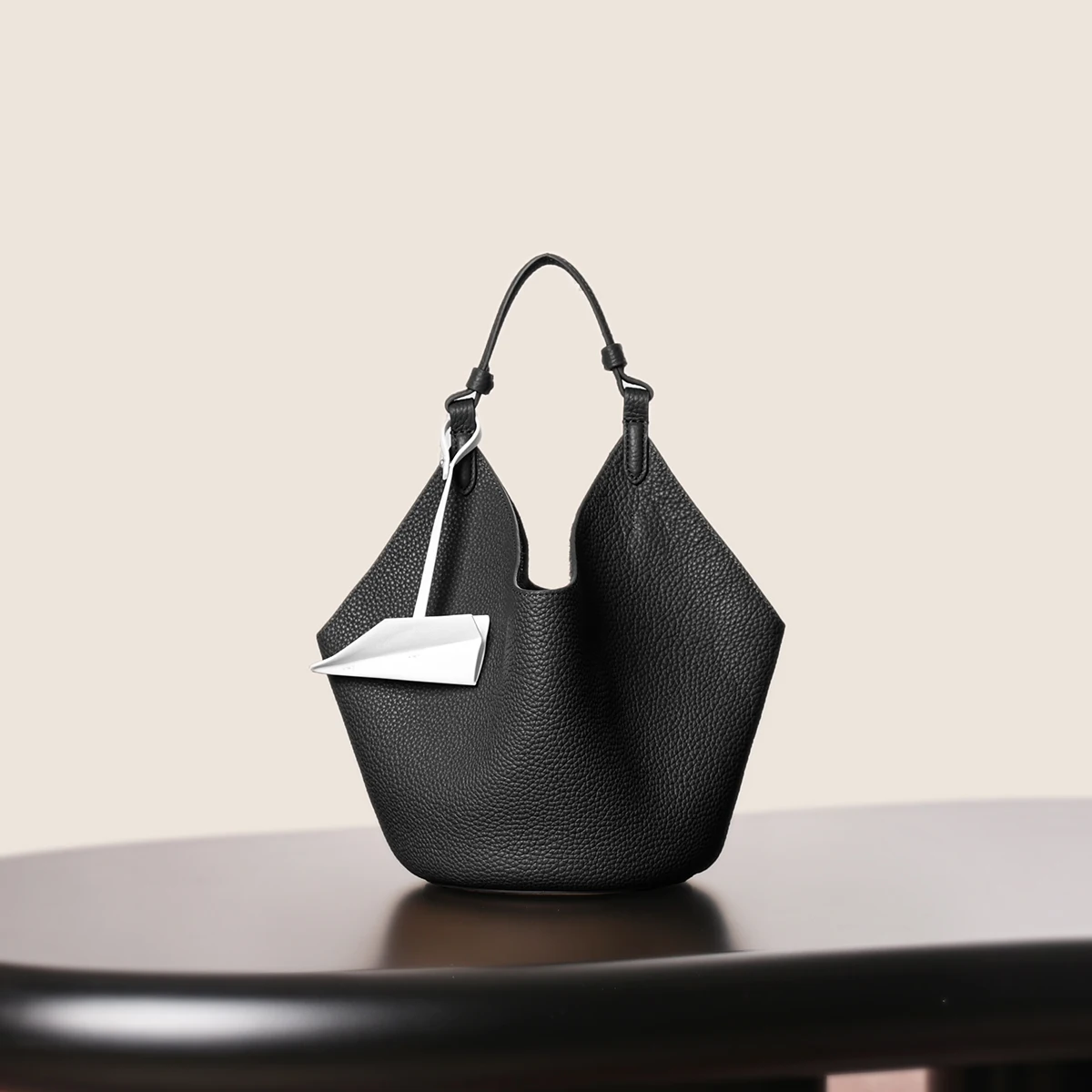 

Unique Genuine Leather Women's Bag, Versatile New Style, High-End Commuter Women's Bag, Tote Bag, Mother Bag