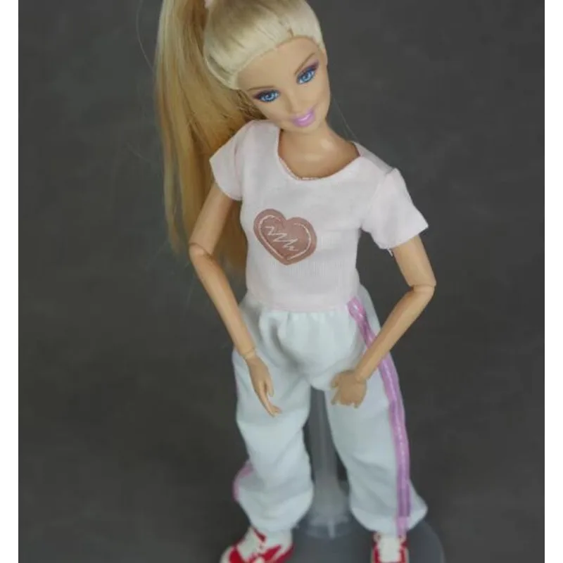 Hochwertige YJ363-Design-Kleidungsset-Stile, passt zu den Spaß zur Auswahl für Ihre FR FR2-Widerhakenpuppen-Accessoires