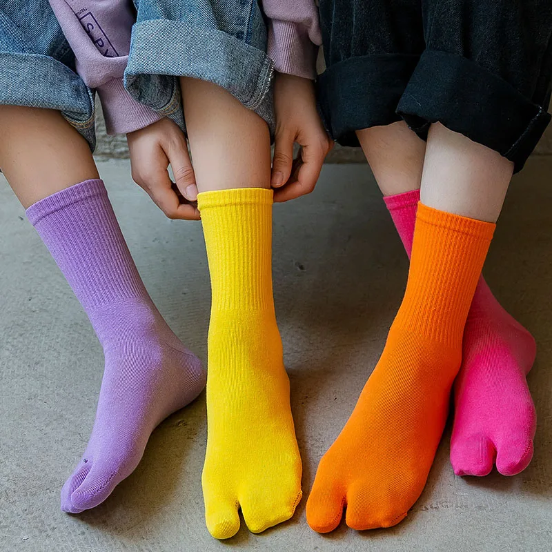 Women Japanese-style Split-toe Socks Sweat-absorbent and Breathable Solid Color Casual Tabi Sock Soft Comfortable Casual Sox