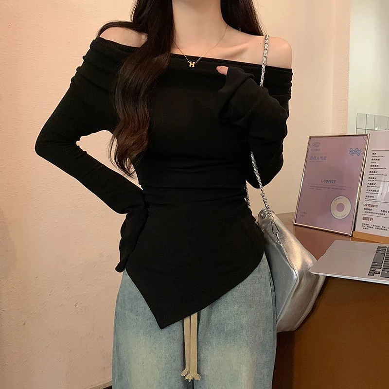 

Сексуальная футболка с длинным рукавом и разрезом на шее, женская осенняя корейская тонкая повседневная футболка с низом, модные универсальные женские футболки на одно плечо