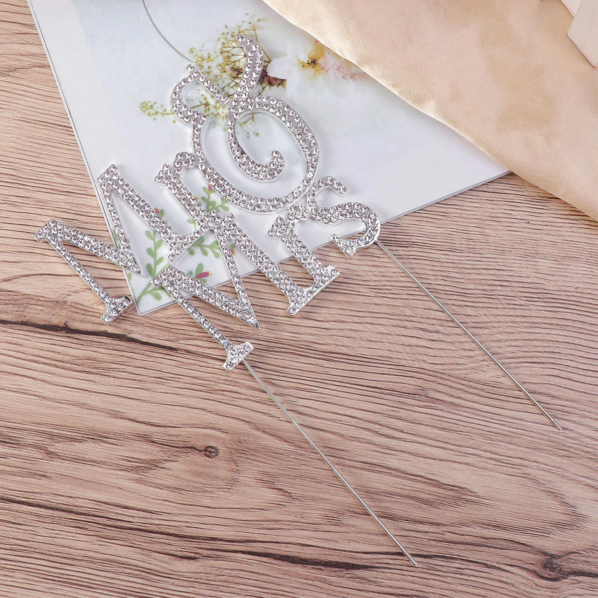 1 pezzo di topper per torta in lega di diamanti Mr Mrs Wedding Party Silver Cake Picks Decorazione romantica per fidanzamento di compleanno