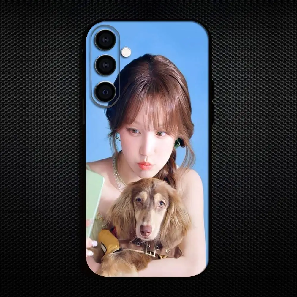 Etui na telefon Y-Yuqi Singer do Samsung Galaxy A73, A72, A71, A70, A53, A52, A51, inne miękkie czarne etui