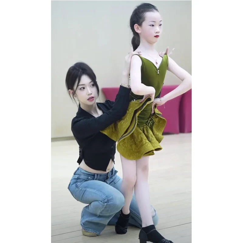 New Latin Dance Tops Women Black Long Sleeves Shirt Short Style Practice Tops Rumba Cha Cha Dance Clothing Training Wear NV19885