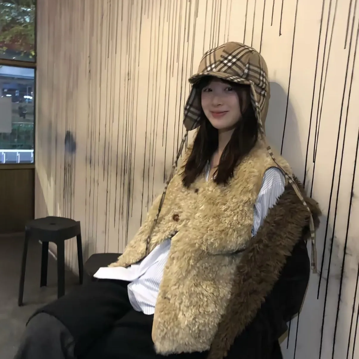 

Новая женская зимняя шапка-ушанка — модная повседневная шапка в клетку с широкими полями, защищающая от холода, стильная авиаторская шапка для активного отдыха