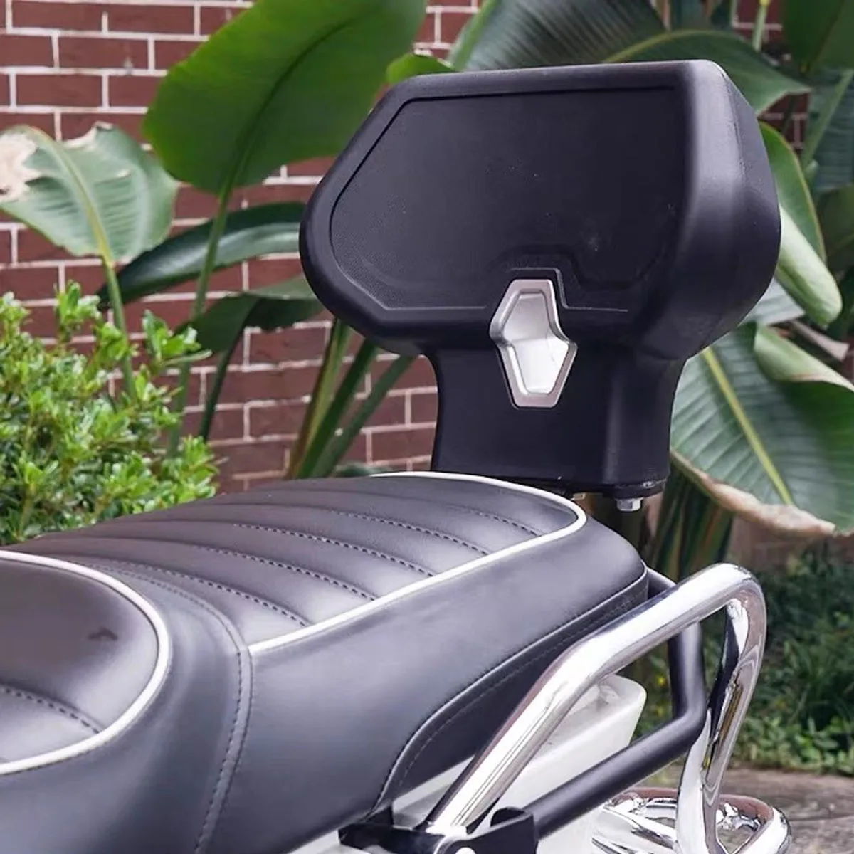 Fit For CFMOTO 150AURA backrest lumbar detachment rear seat lumbar cushion/engine bumper anti fall protection bracket device