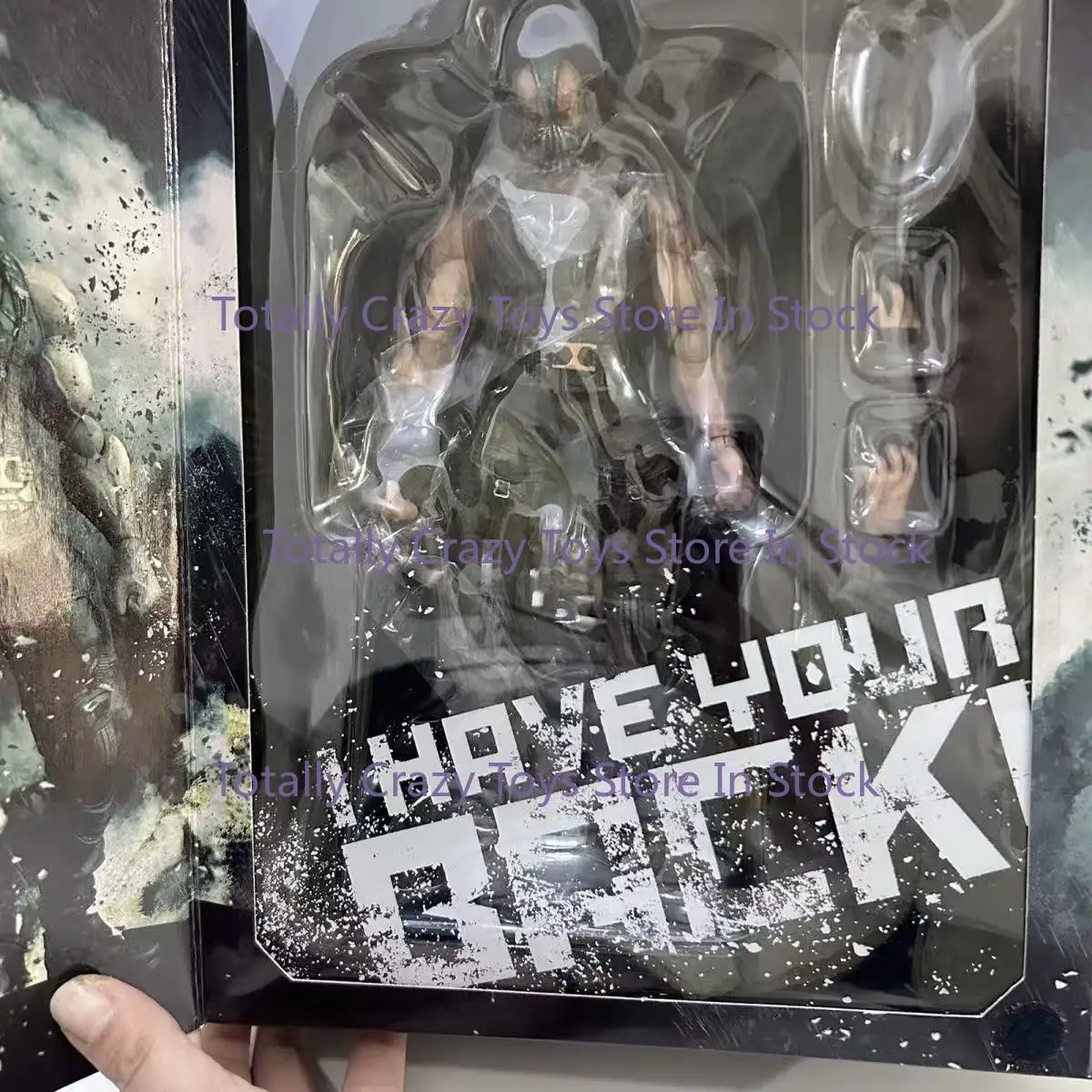 

The Rise of the Dark Knight Play Arts changed to PA changed to Bane Bane hand-made model ornaments