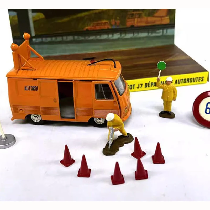 ディンキートイズ 1:43 570A 道路維持車両シミュレーション合金車モデルクラシック大人のお土産ギフト静的ディスプレイ