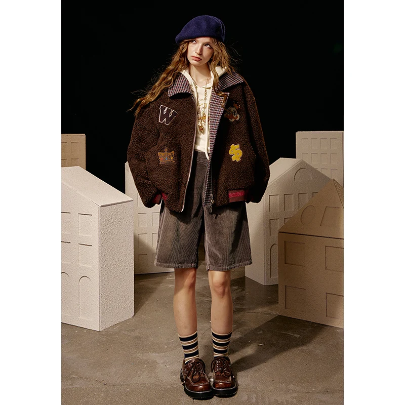 ELFSACK Y2K Vintage Mid-Length Winter Shorts for Women 2025