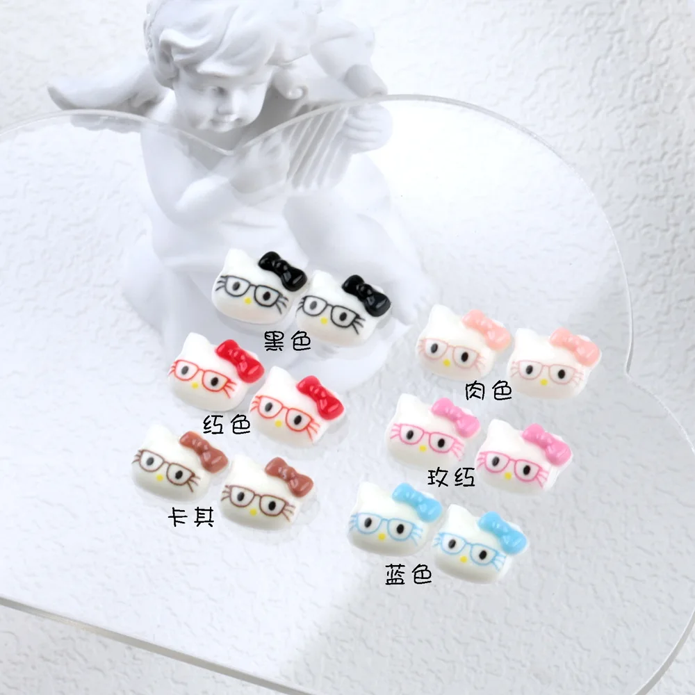 100개 3D 헬로 키티 네일 아트 세트 - DIY 카와이 휴일 매니큐어를 위한 귀여운 수지 참 & 소녀를 위한 완벽한 선물